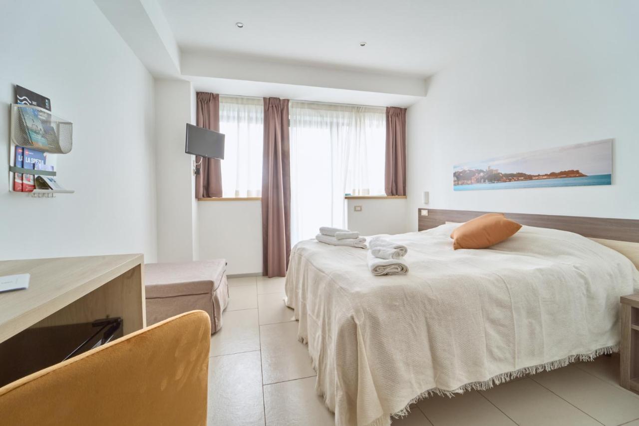 Firmafede Guest House Sarzana Exterior photo